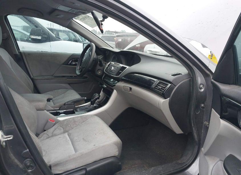 Photo 5 of 2016 Honda Accord LX (VIN 1HGCR2F35GA114744)