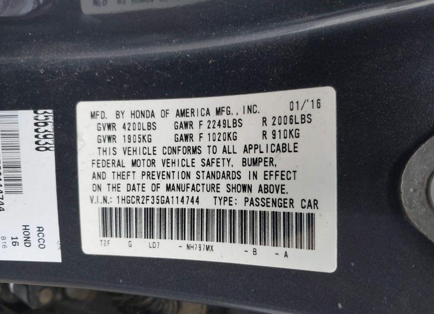 Photo 9 of 2016 Honda Accord LX (VIN 1HGCR2F35GA114744)