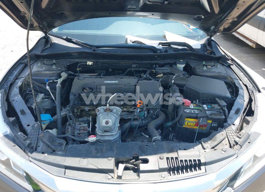 Photo 10 of 2016 Honda Accord LX (VIN 1HGCR2F35GA116770)