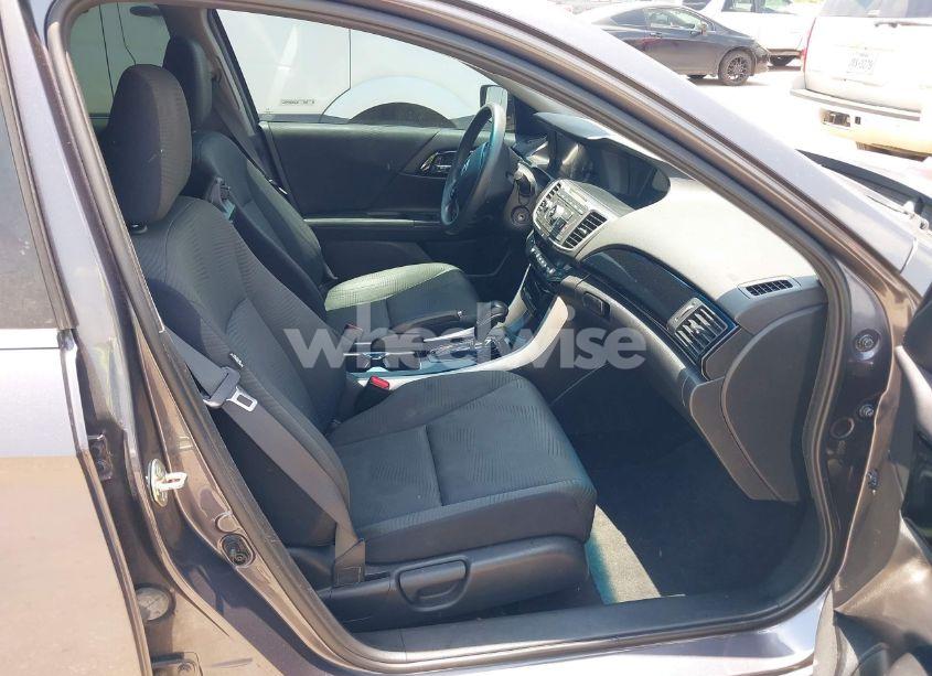 Photo 5 of 2016 Honda Accord LX (VIN 1HGCR2F35GA116770)