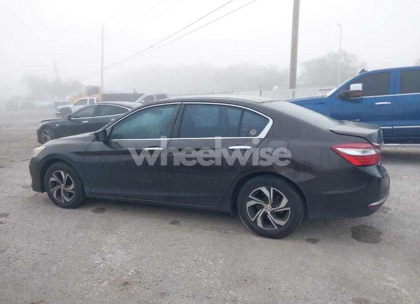 Photo 14 of 2016 Honda Accord LX (VIN 1HGCR2F35GA120866)