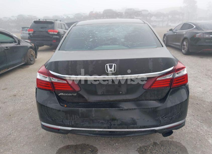 Photo 16 of 2016 Honda Accord LX (VIN 1HGCR2F35GA120866)