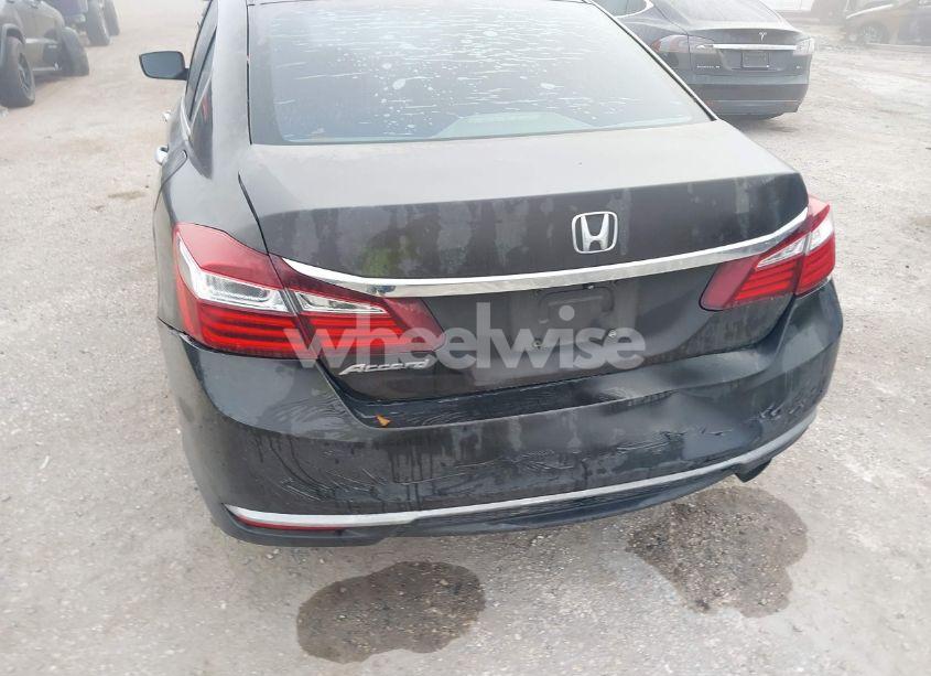 Photo 6 of 2016 Honda Accord LX (VIN 1HGCR2F35GA120866)