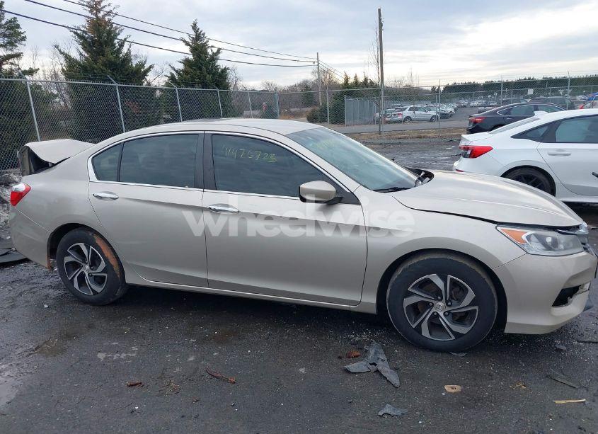 Photo 13 of 2016 Honda Accord LX (VIN 1HGCR2F35GA121936)
