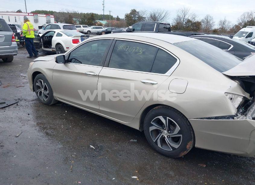 Photo 14 of 2016 Honda Accord LX (VIN 1HGCR2F35GA121936)