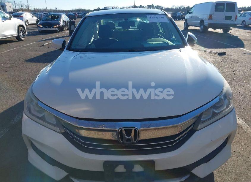 Photo 12 of 2016 Honda Accord LX (VIN 1HGCR2F35GA139305)