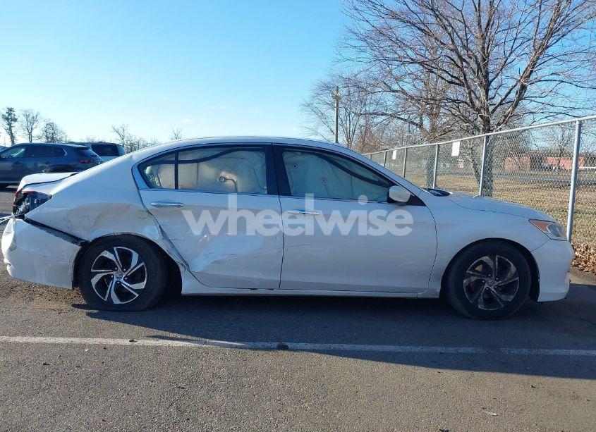 Photo 13 of 2016 Honda Accord LX (VIN 1HGCR2F35GA139305)