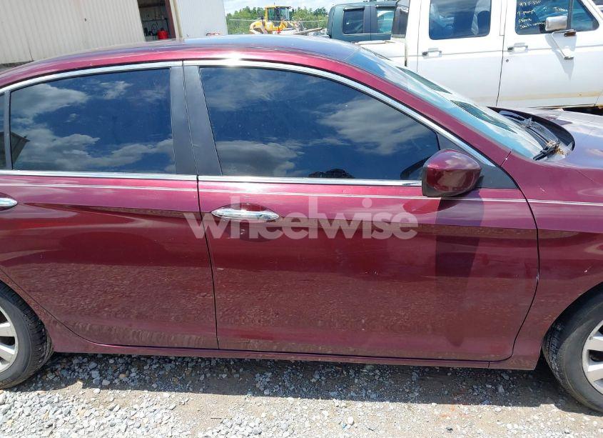 Photo 13 of 2016 Honda Accord LX (VIN 1HGCR2F35GA141359)