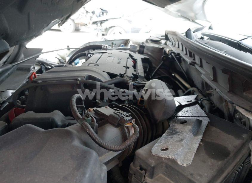 Photo 10 of 2016 Honda Accord LX (VIN 1HGCR2F35GA160560)