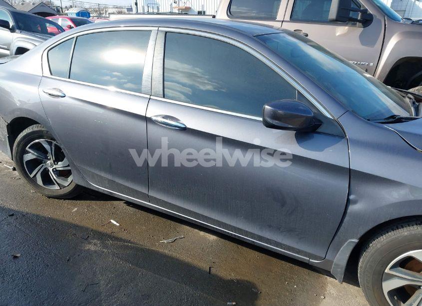 Photo 12 of 2016 Honda Accord LX (VIN 1HGCR2F35GA205447)