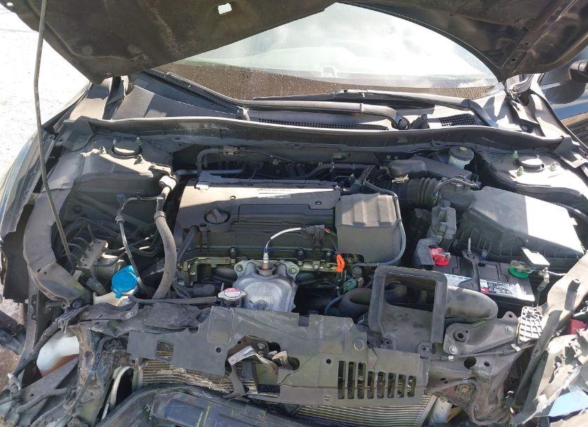 Photo 10 of 2016 Honda Accord LX (VIN 1HGCR2F35GA222281)