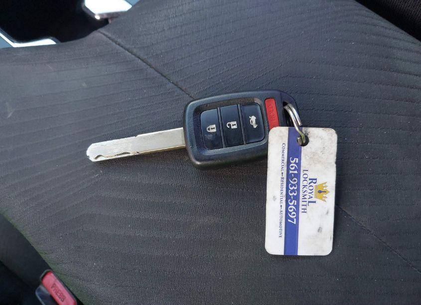 Photo 11 of 2016 Honda Accord LX (VIN 1HGCR2F35GA222281)