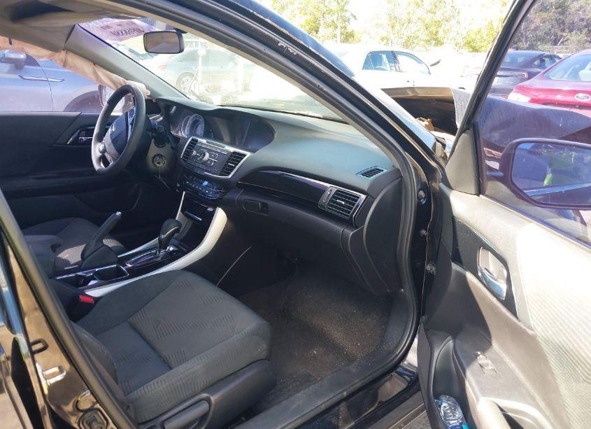 Photo 5 of 2016 Honda Accord LX (VIN 1HGCR2F35GA222281)