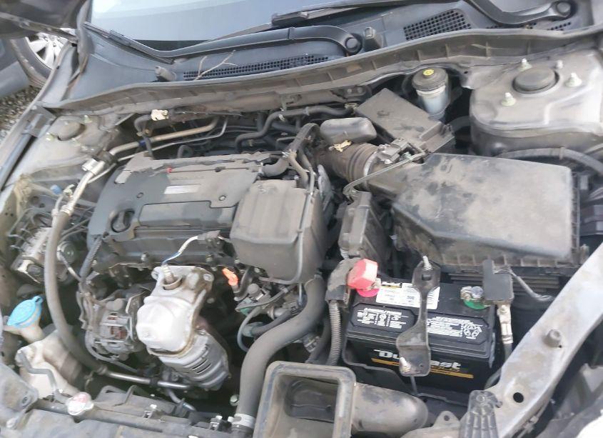 Photo 10 of 2016 Honda Accord LX (VIN 1HGCR2F35GA233409)