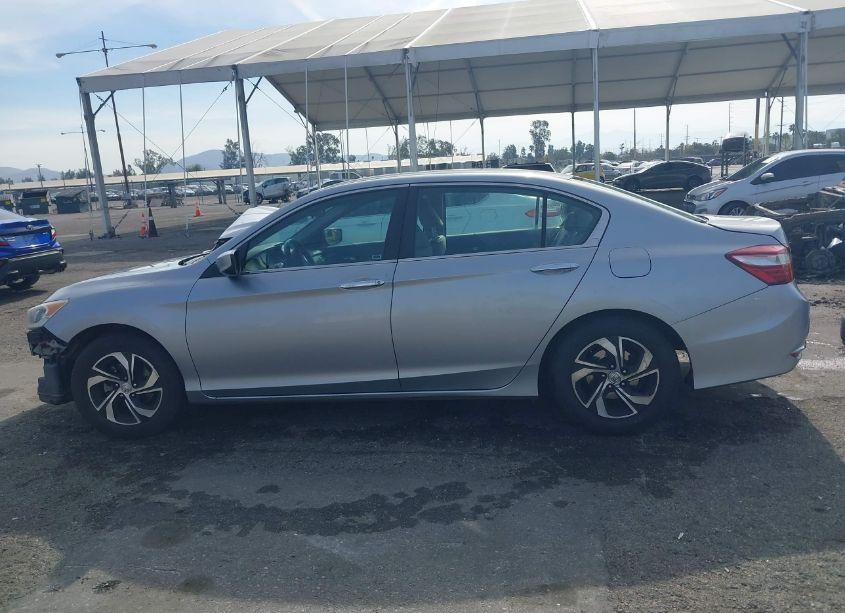 Photo 15 of 2017 Honda Accord LX (VIN 1HGCR2F35HA076711)