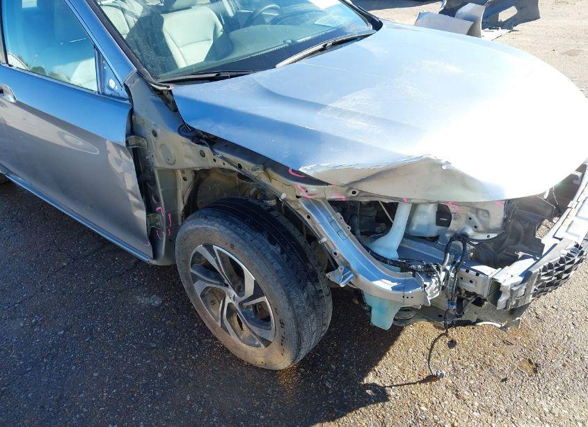 Photo 18 of 2017 Honda Accord LX (VIN 1HGCR2F35HA077583)