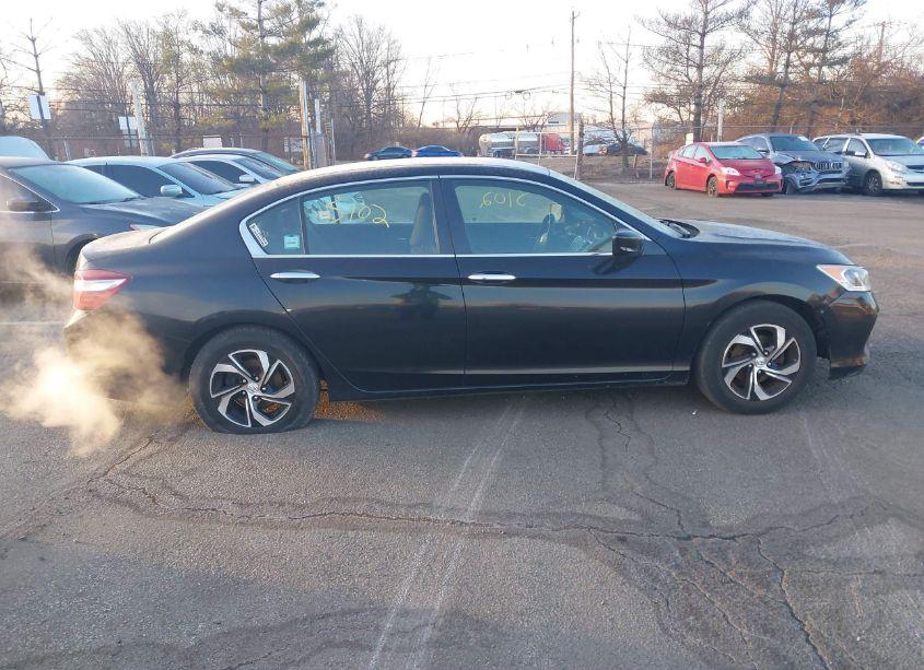 Photo 13 of 2017 Honda Accord LX (VIN 1HGCR2F35HA080466)