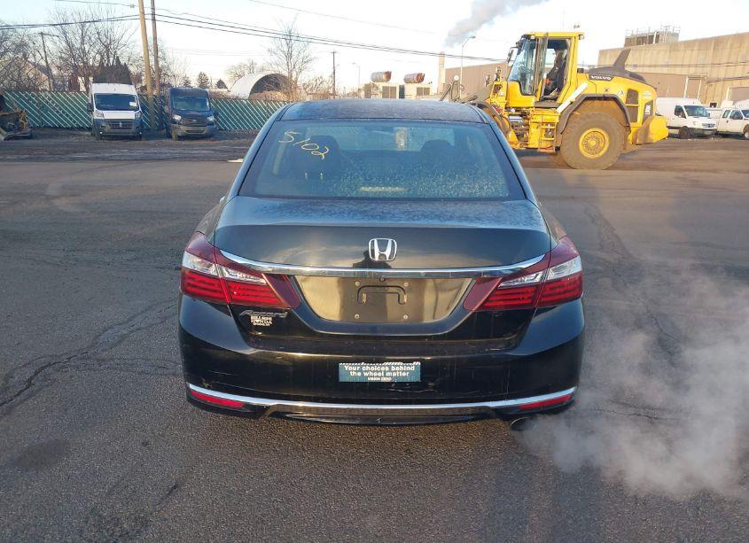 Photo 16 of 2017 Honda Accord LX (VIN 1HGCR2F35HA080466)