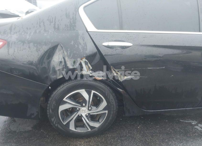 Photo 6 of 2017 Honda Accord LX (VIN 1HGCR2F35HA106063)