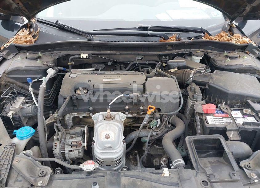 Photo 10 of 2017 Honda Accord LX (VIN 1HGCR2F35HA159734)