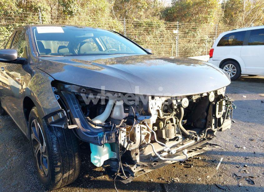 Photo 6 of 2017 Honda Accord LX (VIN 1HGCR2F35HA177277)