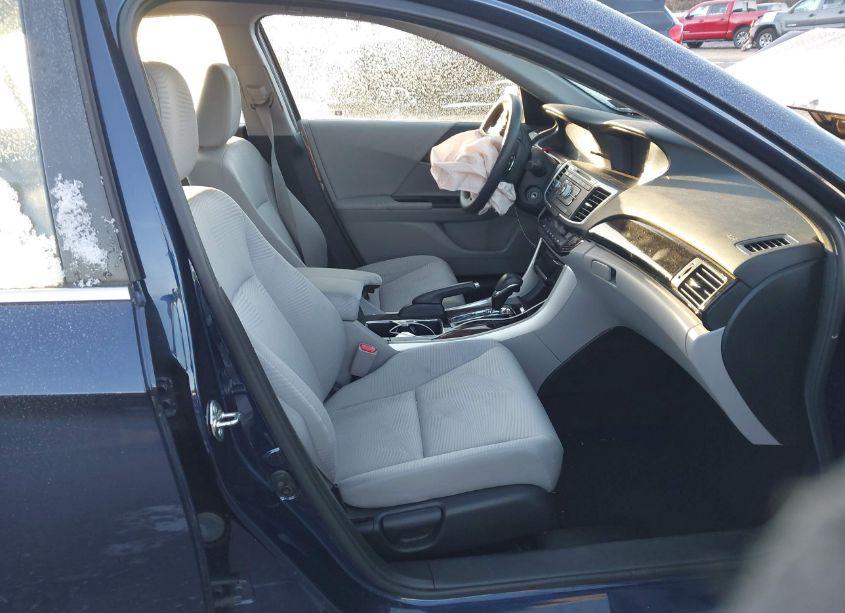 Photo 5 of 2017 Honda Accord LX (VIN 1HGCR2F35HA187128)