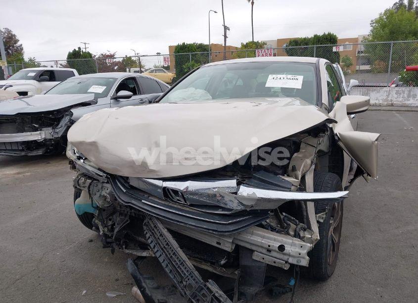 Photo 12 of 2017 Honda Accord LX (VIN 1HGCR2F35HA202520)