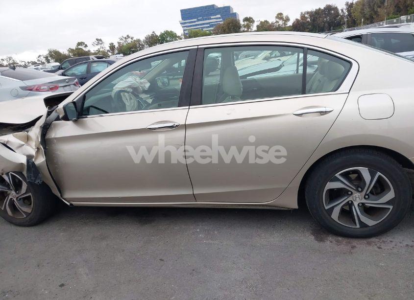 Photo 14 of 2017 Honda Accord LX (VIN 1HGCR2F35HA202520)