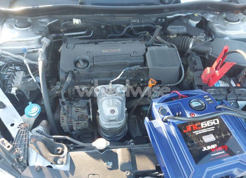 Photo 10 of 2017 Honda Accord LX (VIN 1HGCR2F35HA234707)