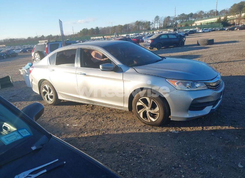 Photo 13 of 2017 Honda Accord LX (VIN 1HGCR2F35HA234707)