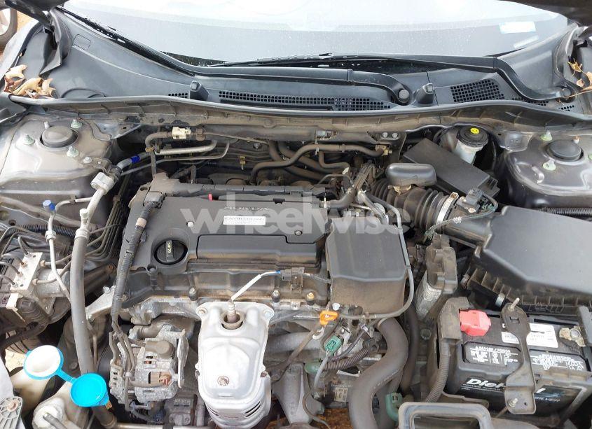 Photo 10 of 2017 Honda Accord LX (VIN 1HGCR2F35HA249708)