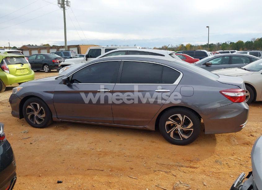 Photo 15 of 2017 Honda Accord LX (VIN 1HGCR2F35HA249708)