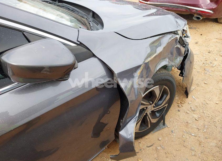 Photo 18 of 2017 Honda Accord LX (VIN 1HGCR2F35HA249708)