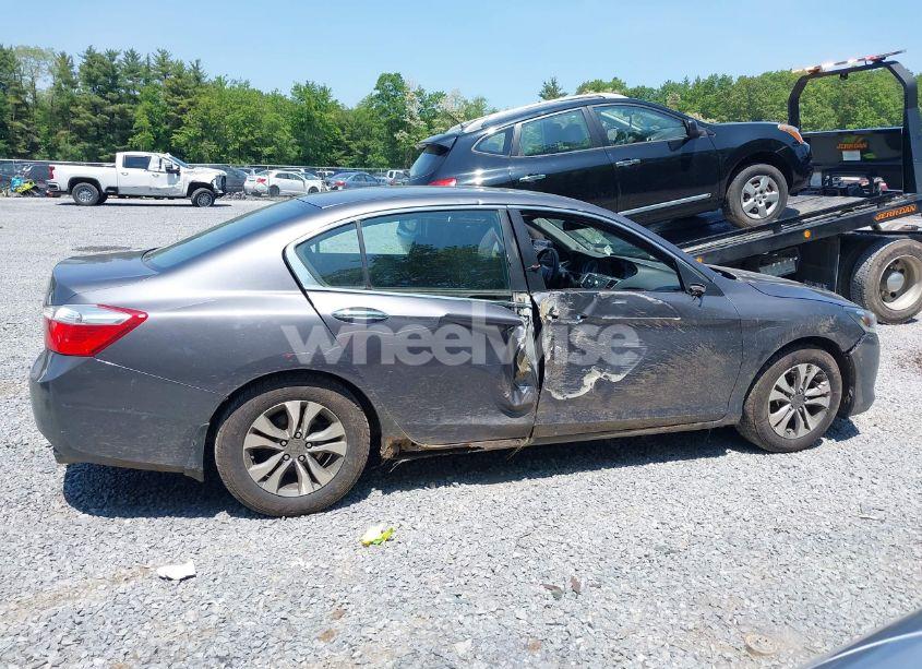 Photo 13 of 2013 Honda Accord LX (VIN 1HGCR2F36DA012882)