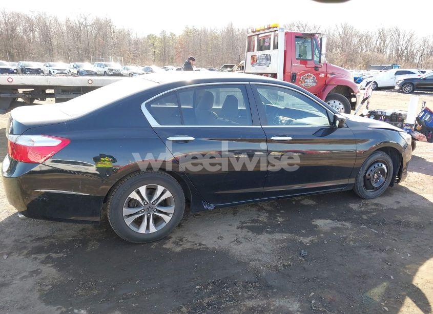 Photo 13 of 2013 Honda Accord LX (VIN 1HGCR2F36DA069504)