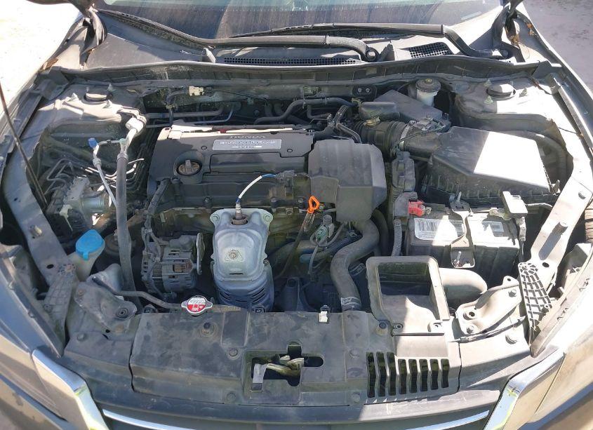 Photo 10 of 2013 Honda Accord LX (VIN 1HGCR2F36DA122492)