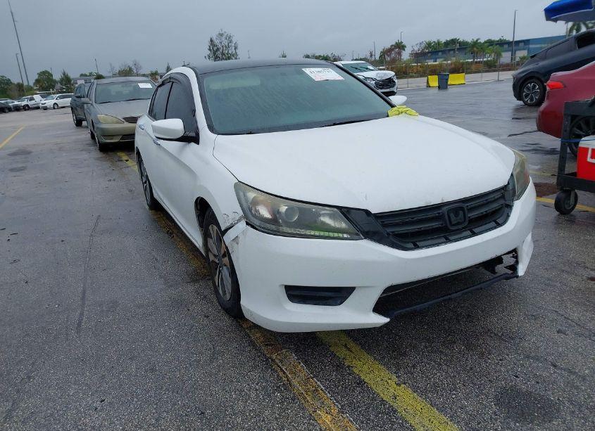 Photo 6 of 2013 Honda Accord LX (VIN 1HGCR2F36DA154164)