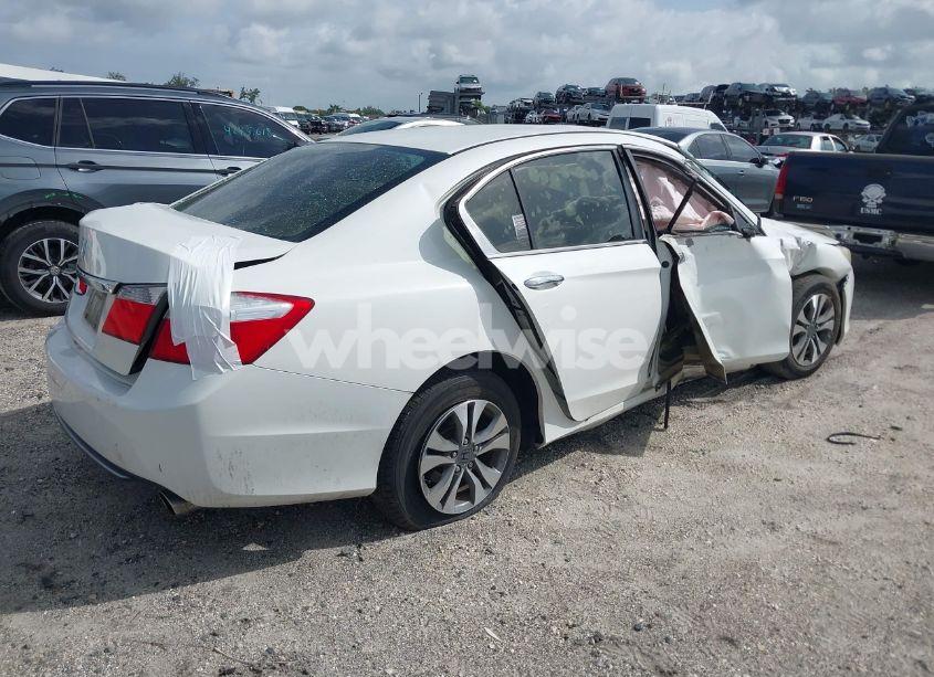 Photo 4 of 2013 Honda Accord LX (VIN 1HGCR2F36DA175385)