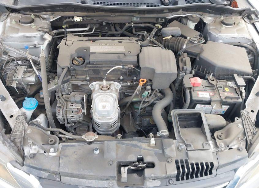 Photo 10 of 2013 Honda Accord LX (VIN 1HGCR2F36DA182126)