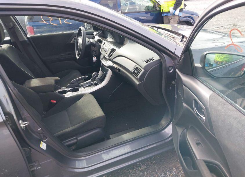 Photo 5 of 2013 Honda Accord LX (VIN 1HGCR2F36DA192400)