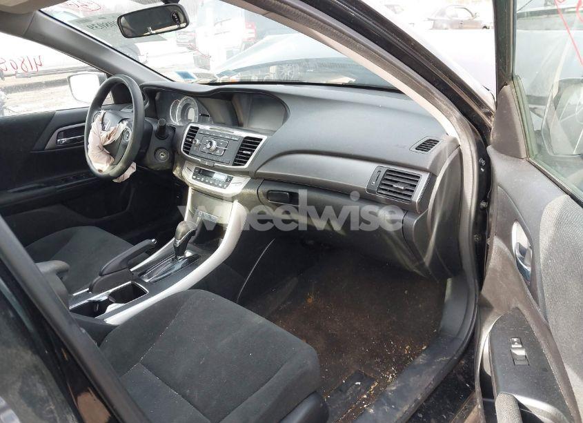 Photo 5 of 2013 Honda Accord LX (VIN 1HGCR2F36DA243152)