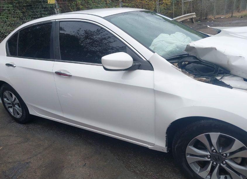 Photo 13 of 2013 Honda Accord LX (VIN 1HGCR2F36DA256774)