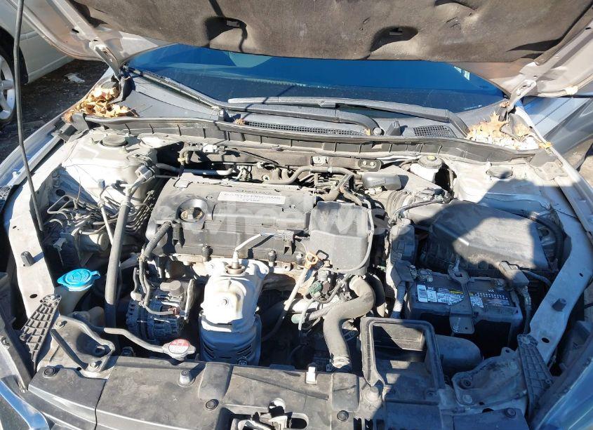 Photo 10 of 2014 Honda Accord LX (VIN 1HGCR2F36EA016691)