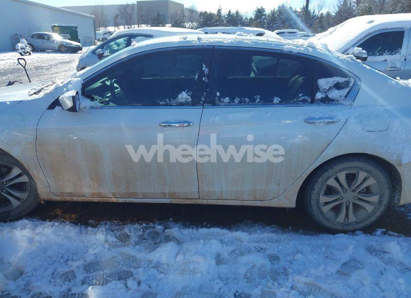 Photo 15 of 2014 Honda Accord LX (VIN 1HGCR2F36EA203588)