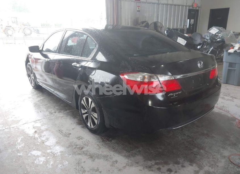Photo 3 of 2014 Honda Accord LX (VIN 1HGCR2F36EA251026)