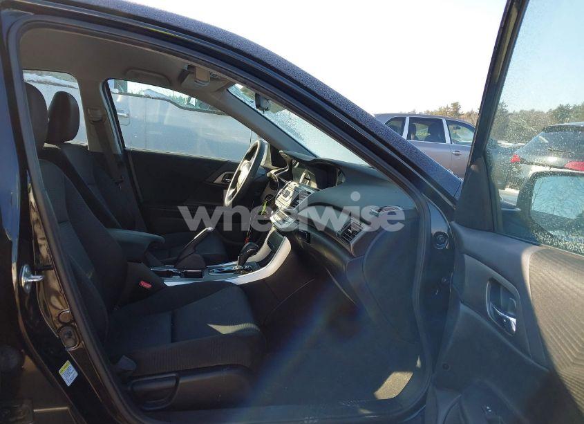 Photo 5 of 2014 Honda Accord LX (VIN 1HGCR2F36EA274323)