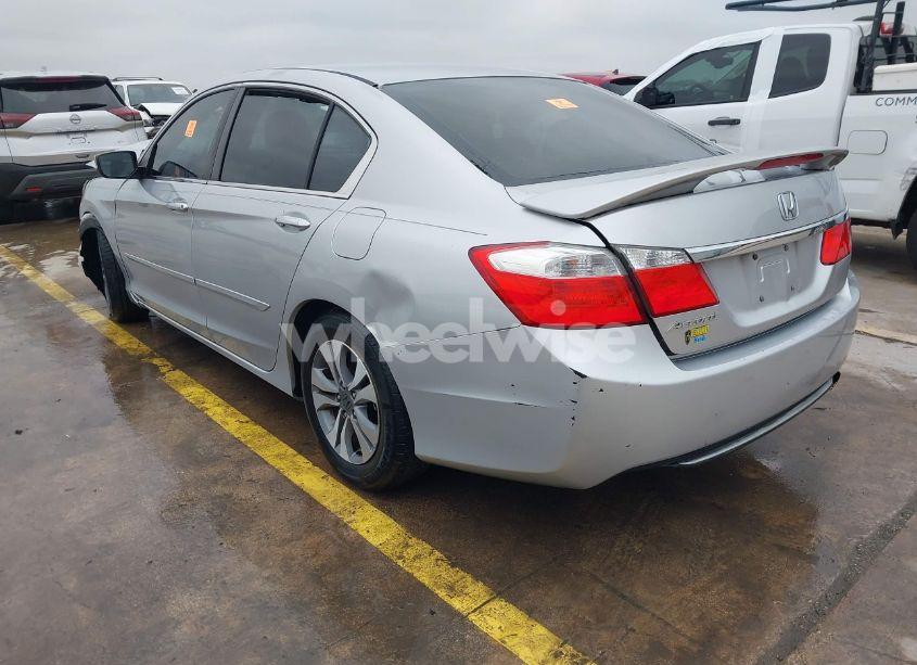 Photo 3 of 2015 Honda Accord LX (VIN 1HGCR2F36FA061230)