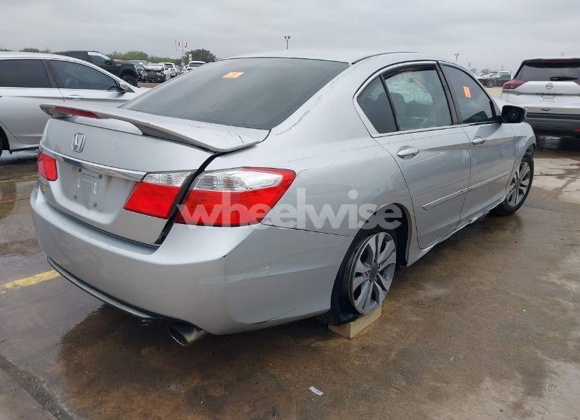 Photo 4 of 2015 Honda Accord LX (VIN 1HGCR2F36FA061230)