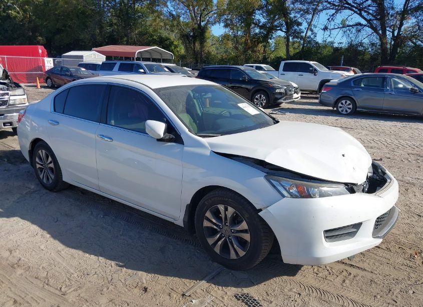 2015 Honda Accord LX (VIN 1HGCR2F36FA061857) main photo