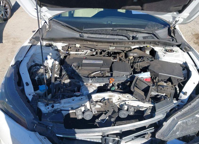 Photo 10 of 2015 Honda Accord LX (VIN 1HGCR2F36FA061857)